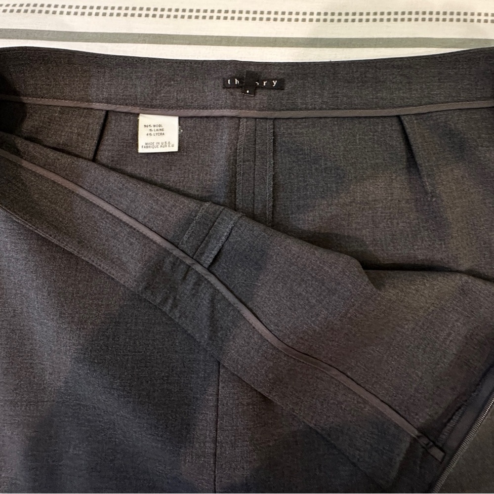 Theory brand. The most fabulous, flattering and versatile pencil skirt. Size 6. - Picture 8 of 8